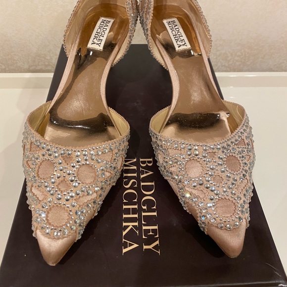 Badgley Mischka Shoes - Badgley Mischka “Ginny” dress shoes